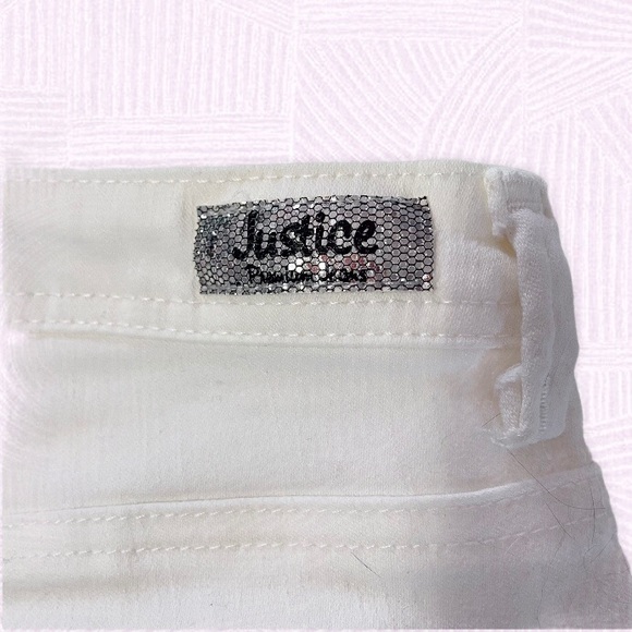Justice White Denim Shorts - Size 14 Slim - Picture 3 of 9